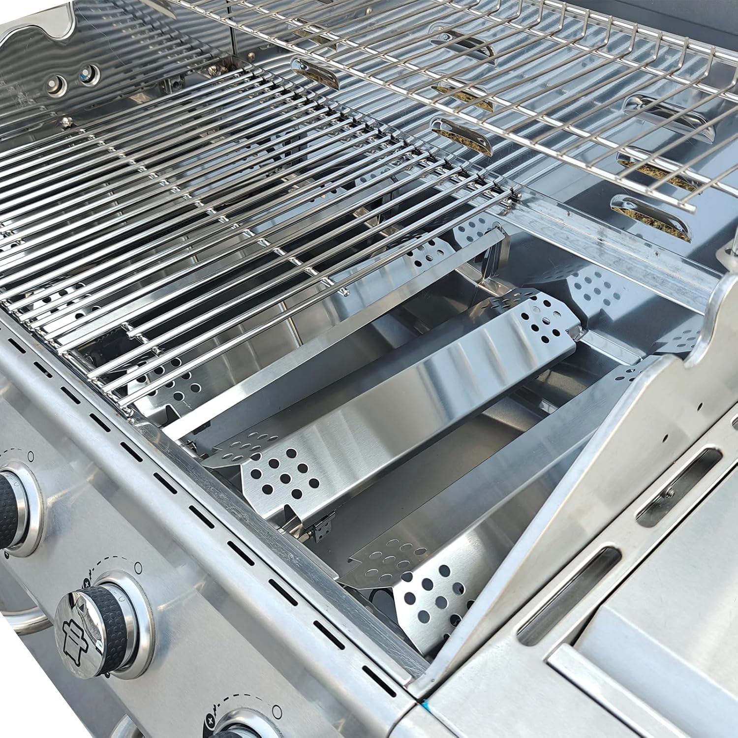 Hisencn grill kit in outdoor setting showing quick grill-ready repair