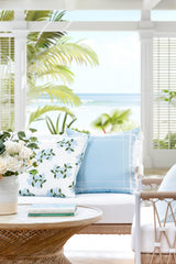 Hofdeco Premium close-up of weather-resistant polyester texture and piping benefit