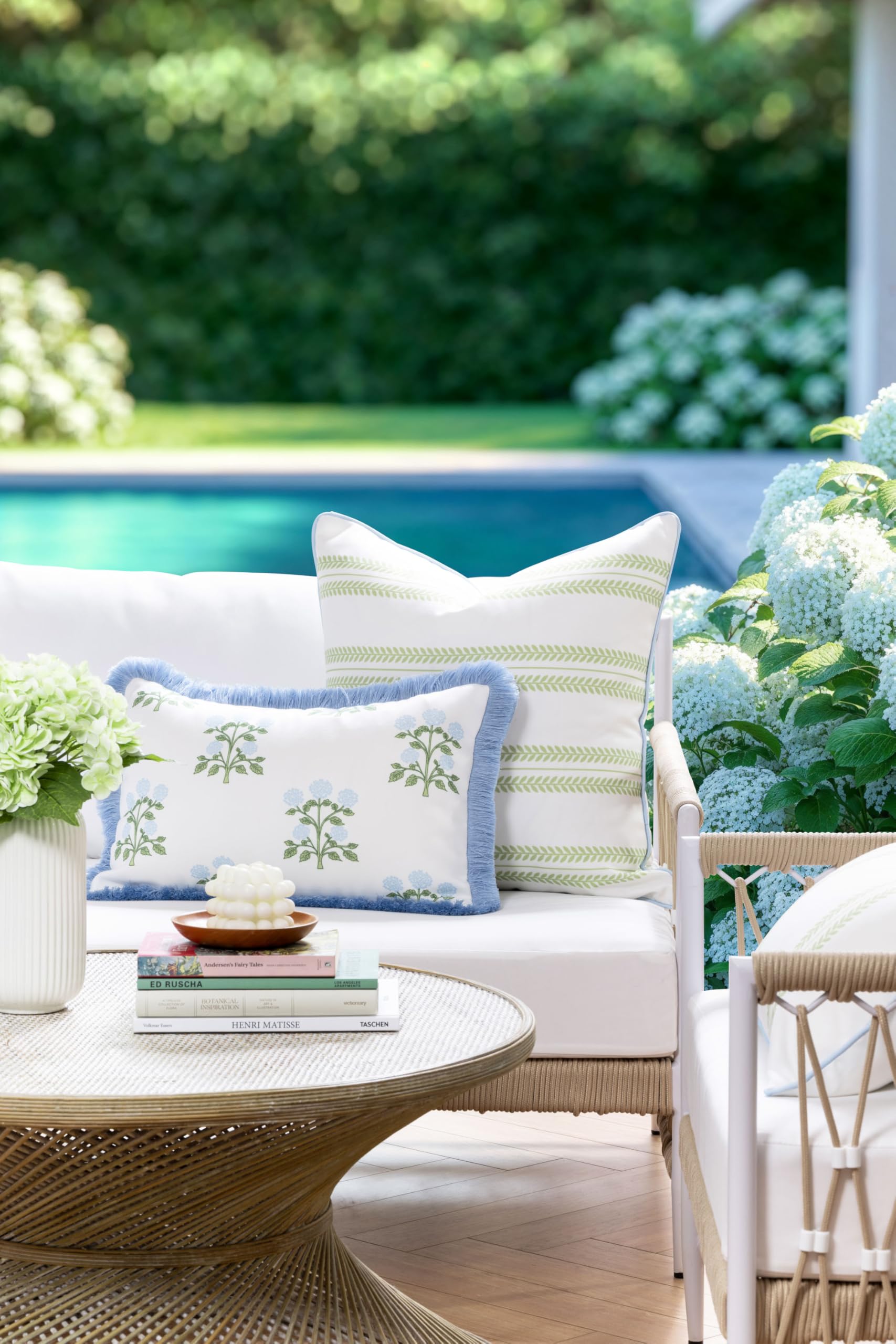 Hofdeco Premium close-up of baby blue fringe and printed fabric texture for refined detail