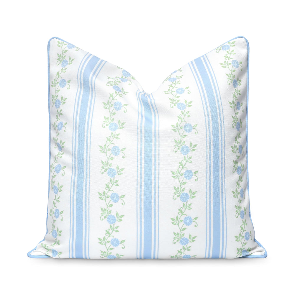 Hofdeco Premium front view showing baby blue floral stripe and polished piping for coastal style