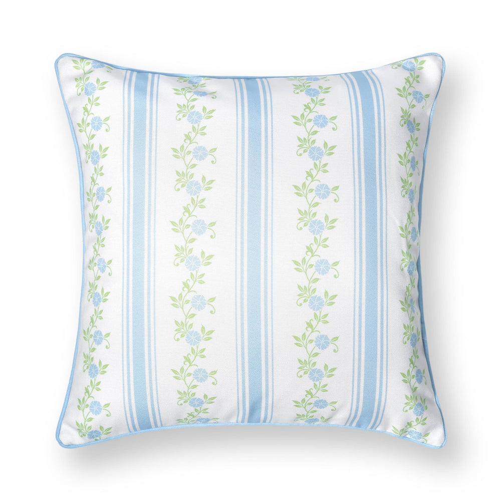 Hofdeco Premium styled on indoor sofa providing coastal accent and effortless refresh