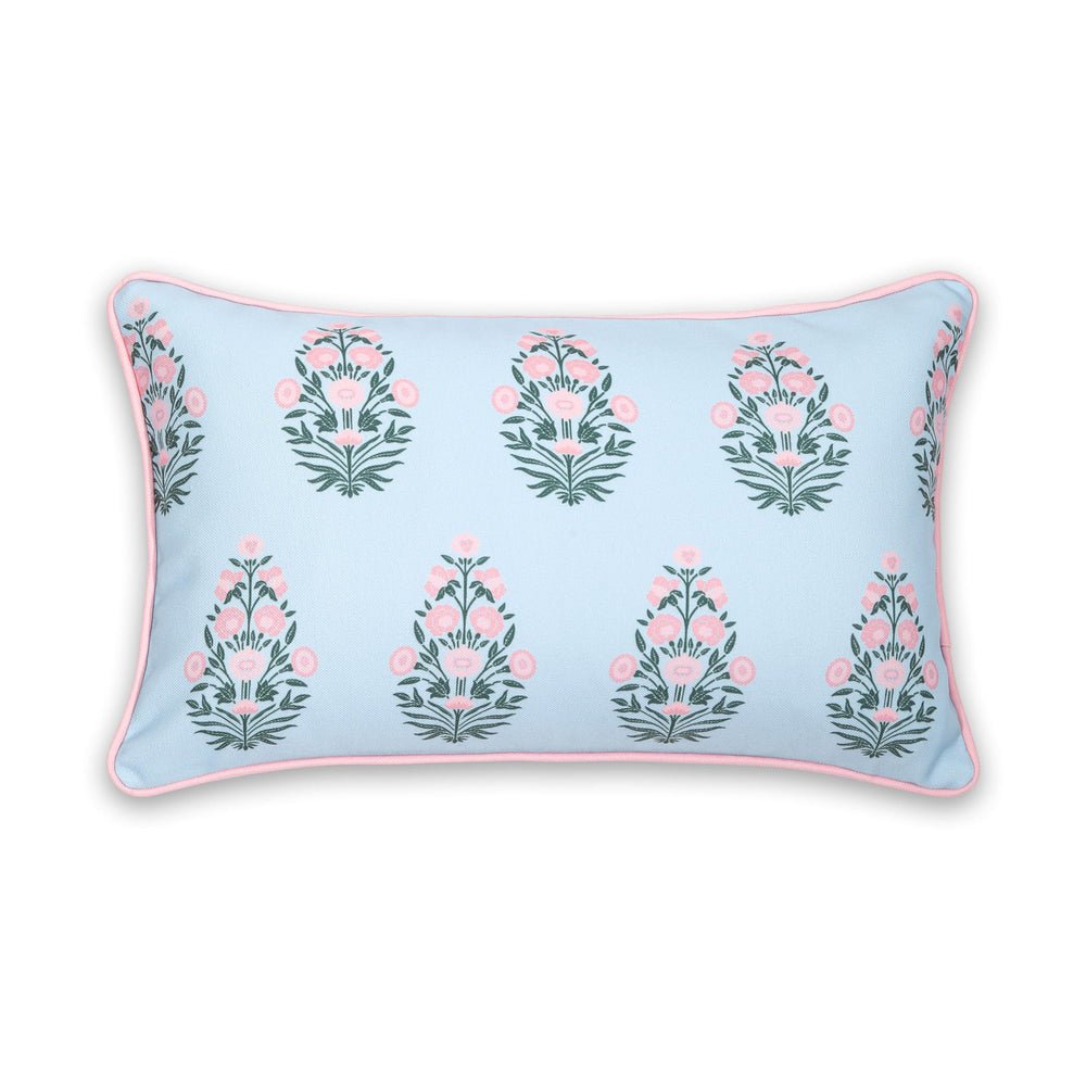 Hofdeco Premium styled in a coastal living room showing color coordination benefit