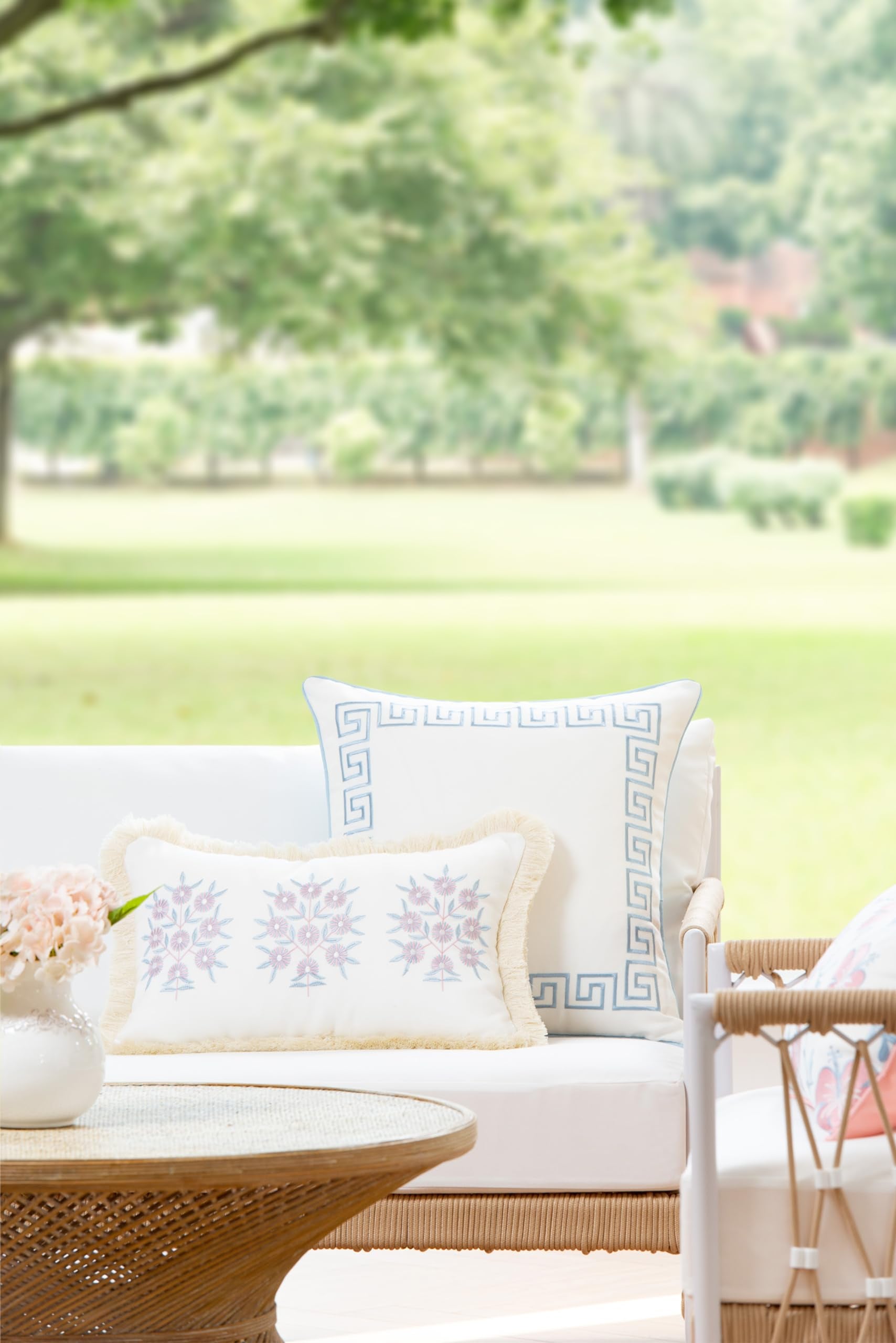 Hofdeco Premium reverse solid baby blue side offering a simple versatile look