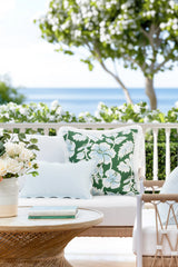 Hofdeco Premium scalloped edge close-up shows refined decorative detail