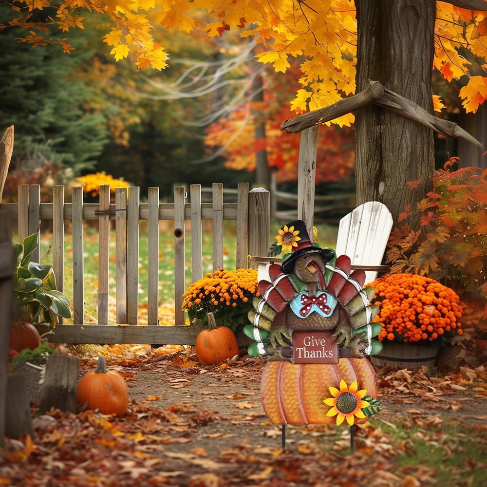hogardeck patio lifestyle setting showing welcoming Thanksgiving outdoor style