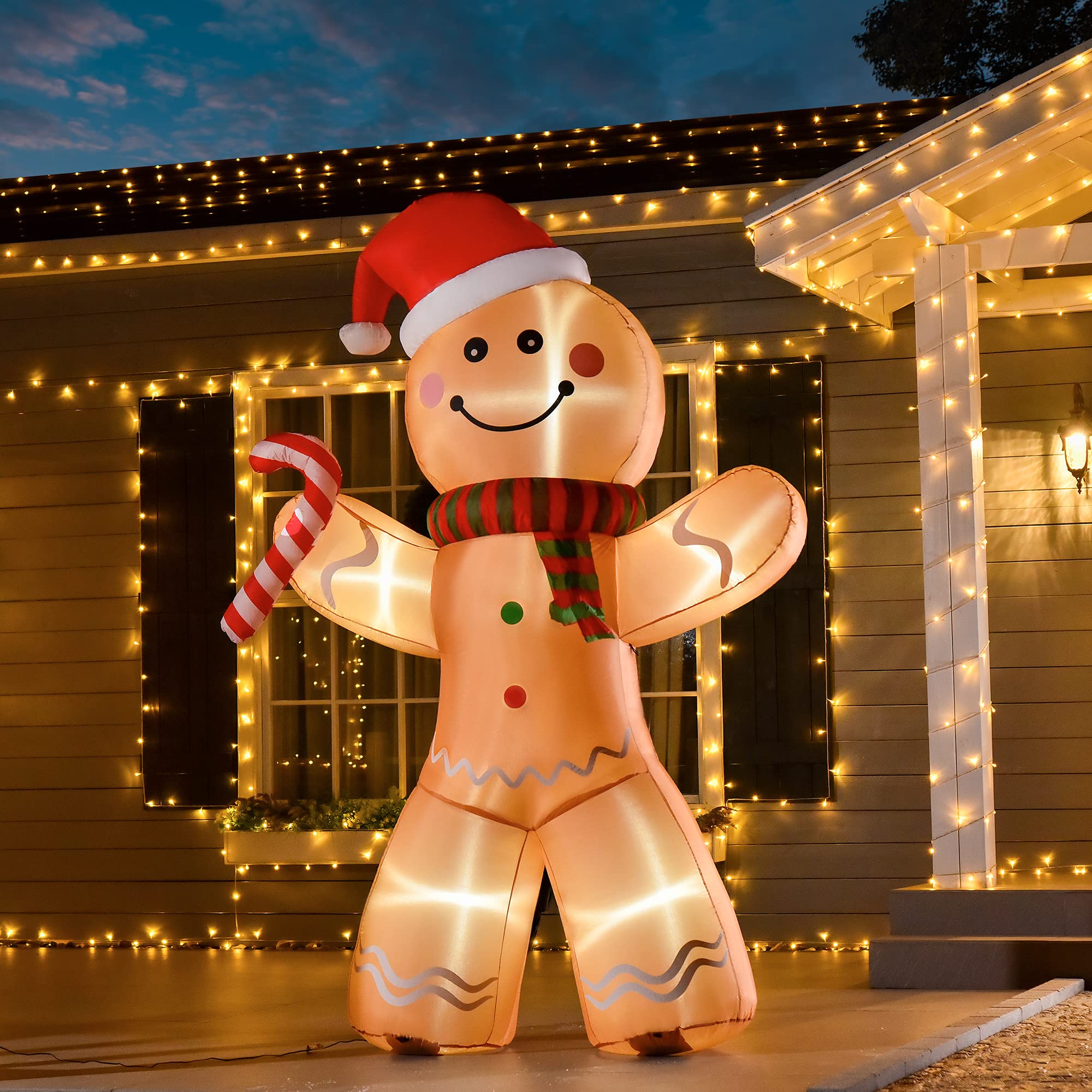 HOMCOM gingerbread front view showing festive design and curb appeal