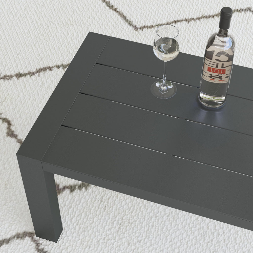 homestyles Grayton leg and frame detail highlighting rust-resistant aluminum strength