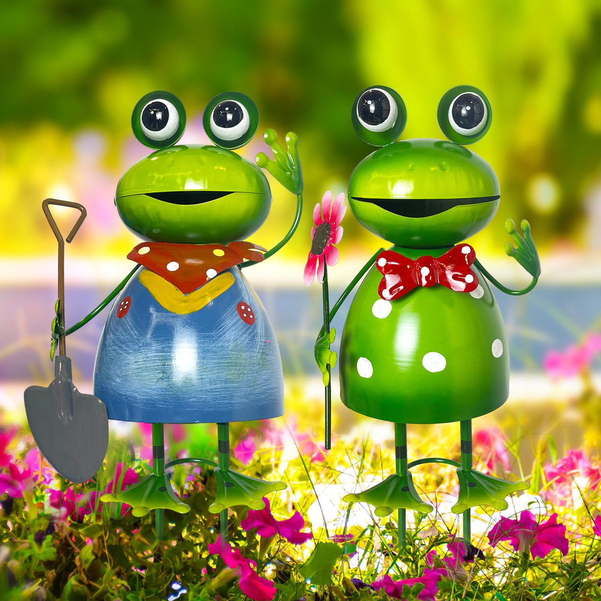 HONGLAND front view of frog sculptures showing playful yard focal point