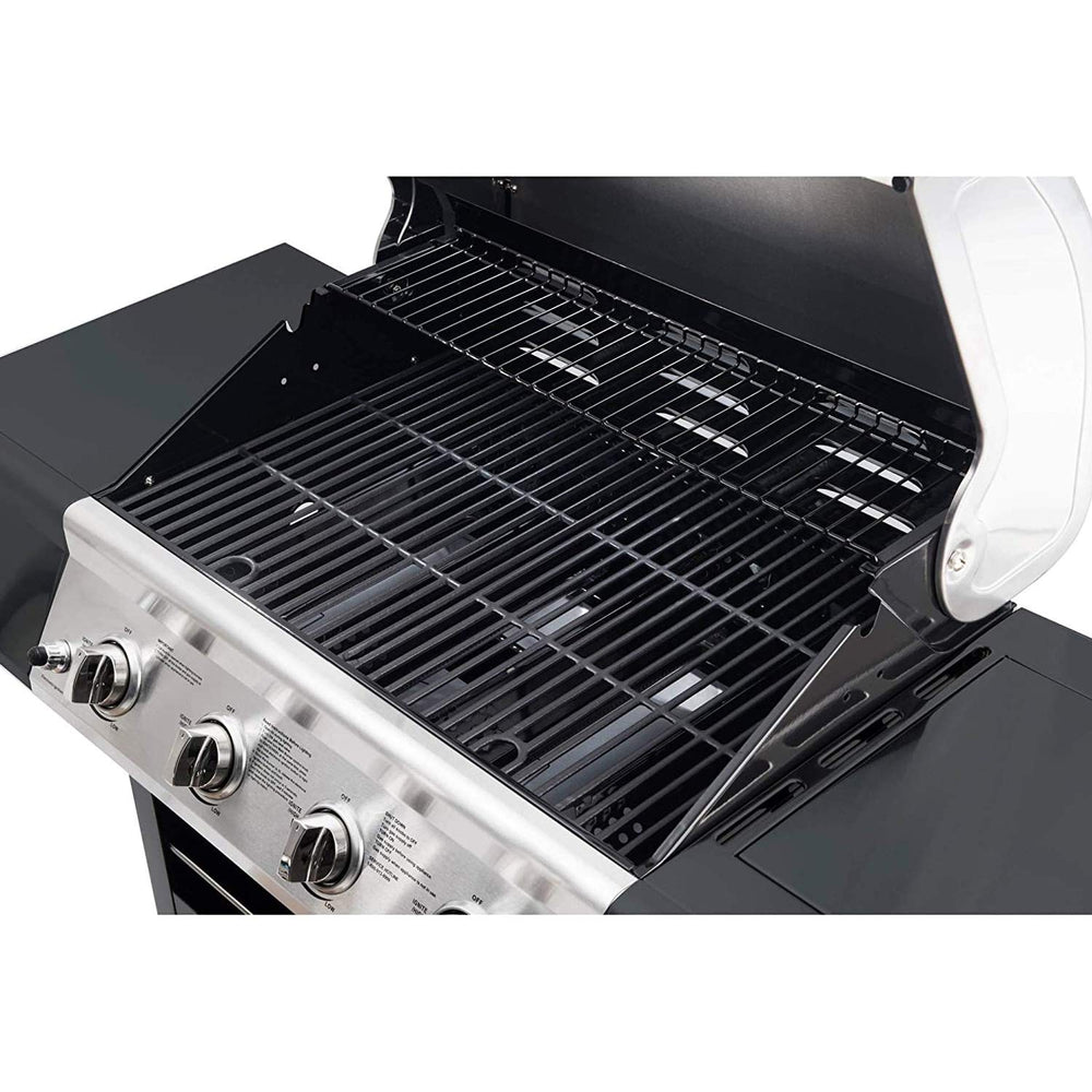 Hongso lifestyle image on backyard grill illustrating even cooking and enhanced flavor