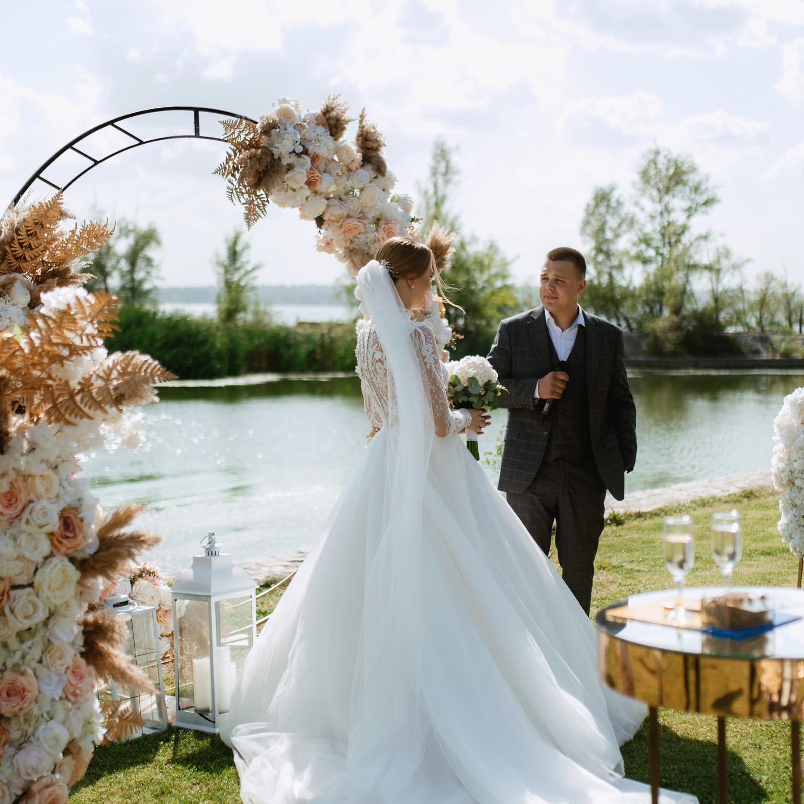 Hotop arch styled at a wedding showing backdrop and photo-ready benefit