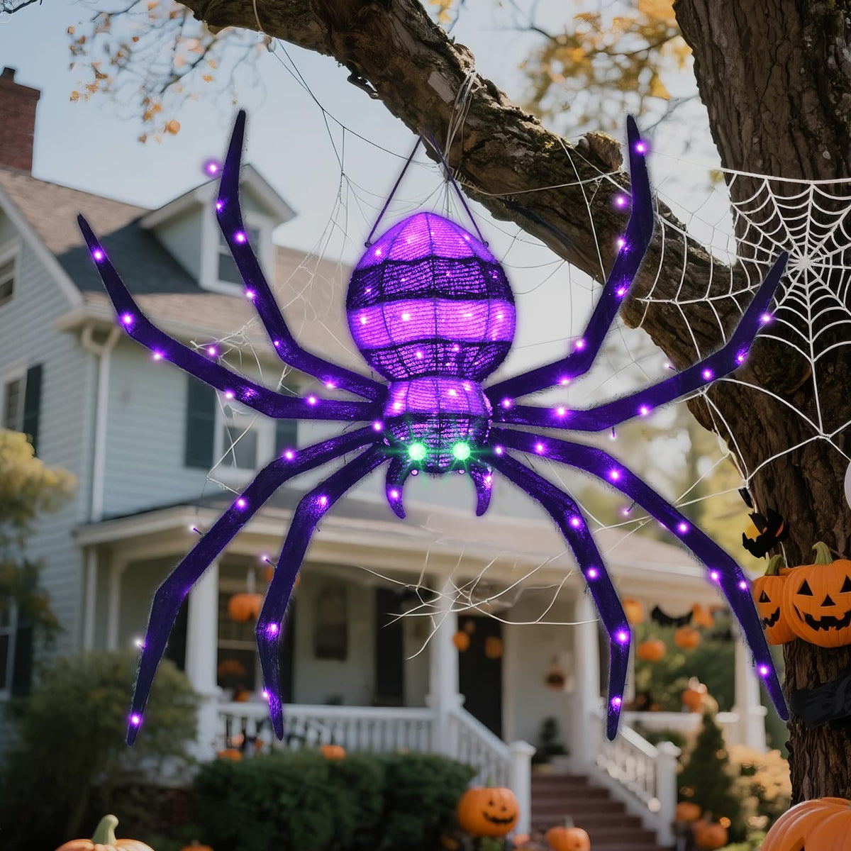 HOYECHI front view of giant spider showing full silhouette and dramatic effect