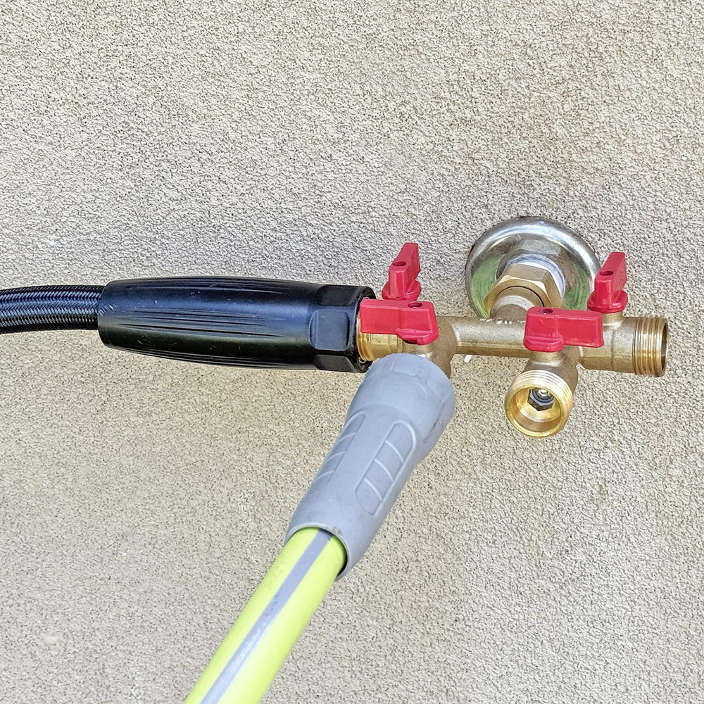 HQMPC connected to hoses and quick couplers illustrating versatile multi-hose compatibility