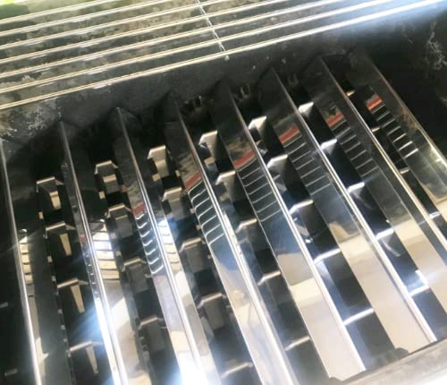 Htanch SG538 installed in grill showing improved heat protection and reduced flare-ups