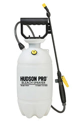 Hudson front view of sprayer showing handle and body for comfortable use