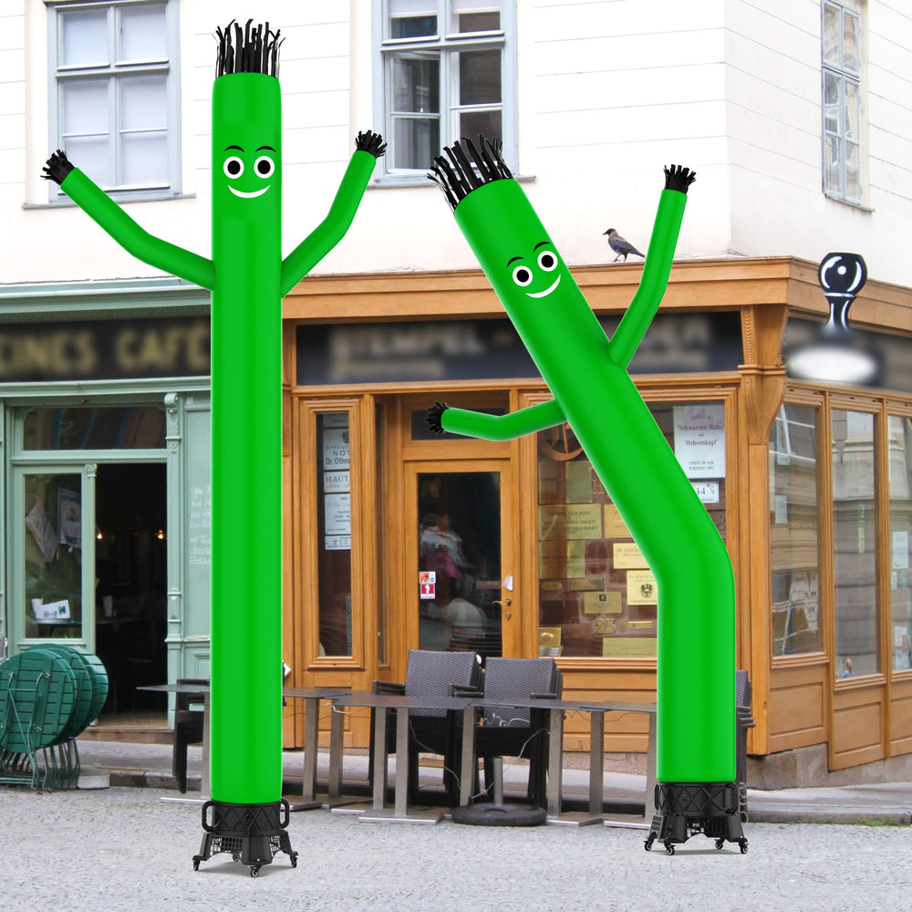 Huilynsen in a storefront setting attracting customers and increasing visibility