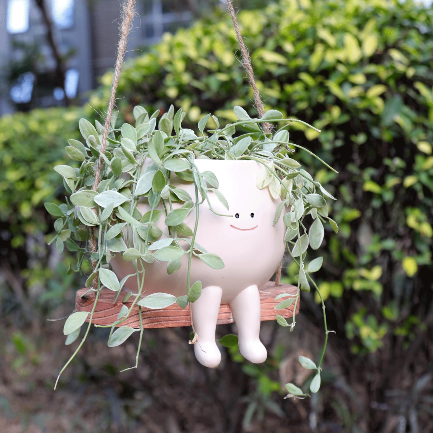 HUNTHAWK front view hanging smiley face planter showing cheerful display and durable build
