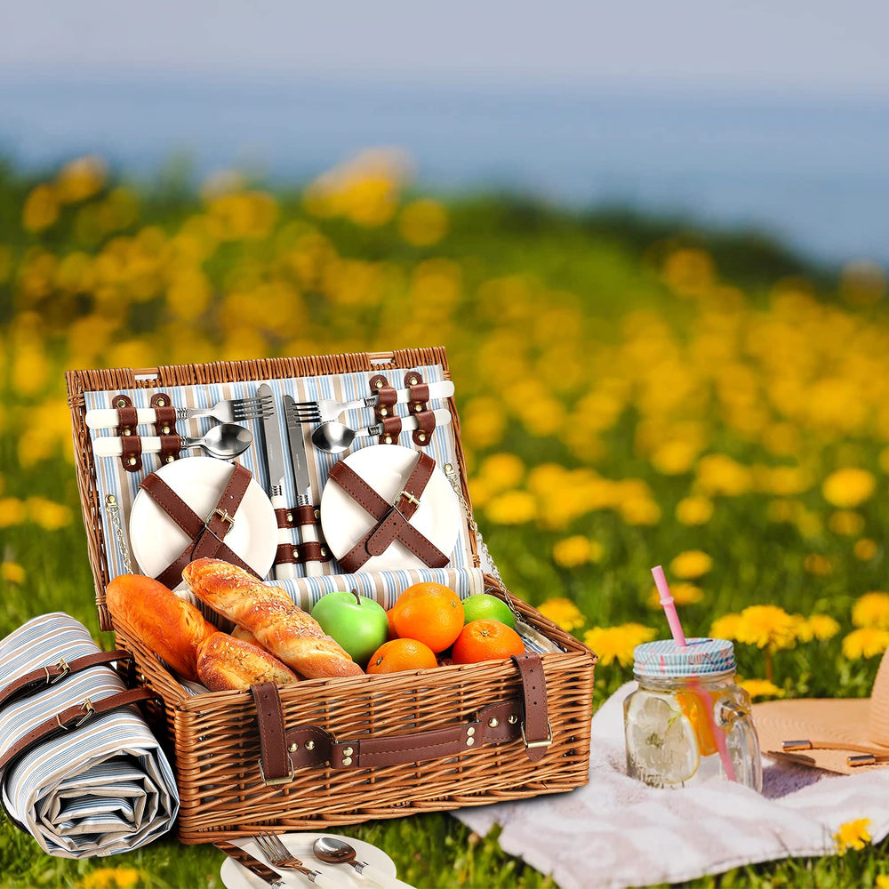HYBDAMAI picnic basket in car demonstrating convenient transport and secure straps