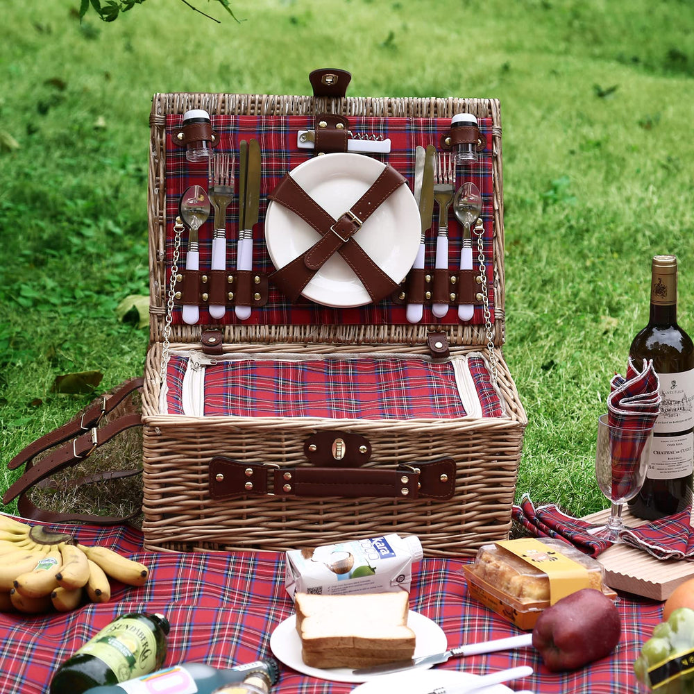 HYBDAMAI basket held by people to show scale and easy portability benefit