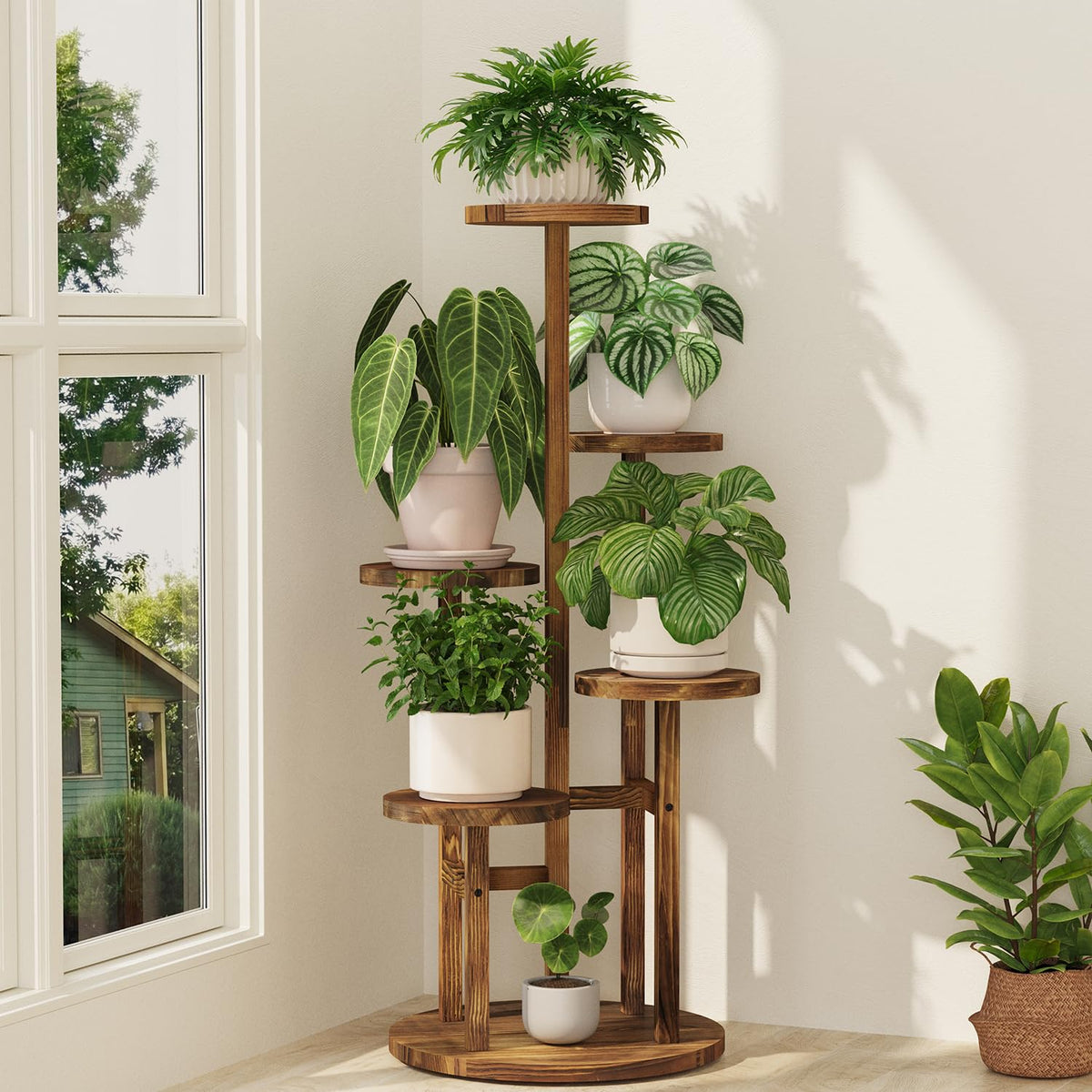 iDavosic.ly front view of 5-tier plant stand showing space-saving benefit