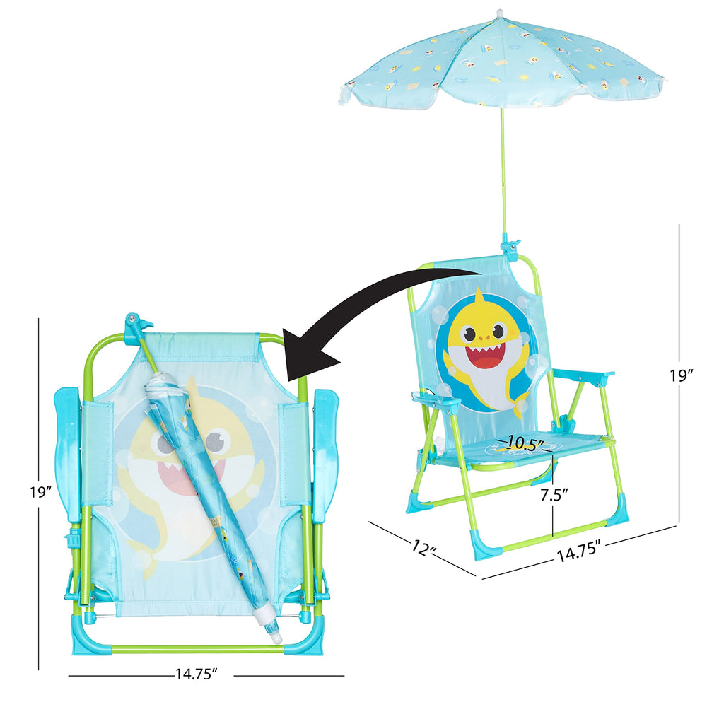 Idea Nuova close-up of water-resistant seat fabric, easy-to-clean benefit