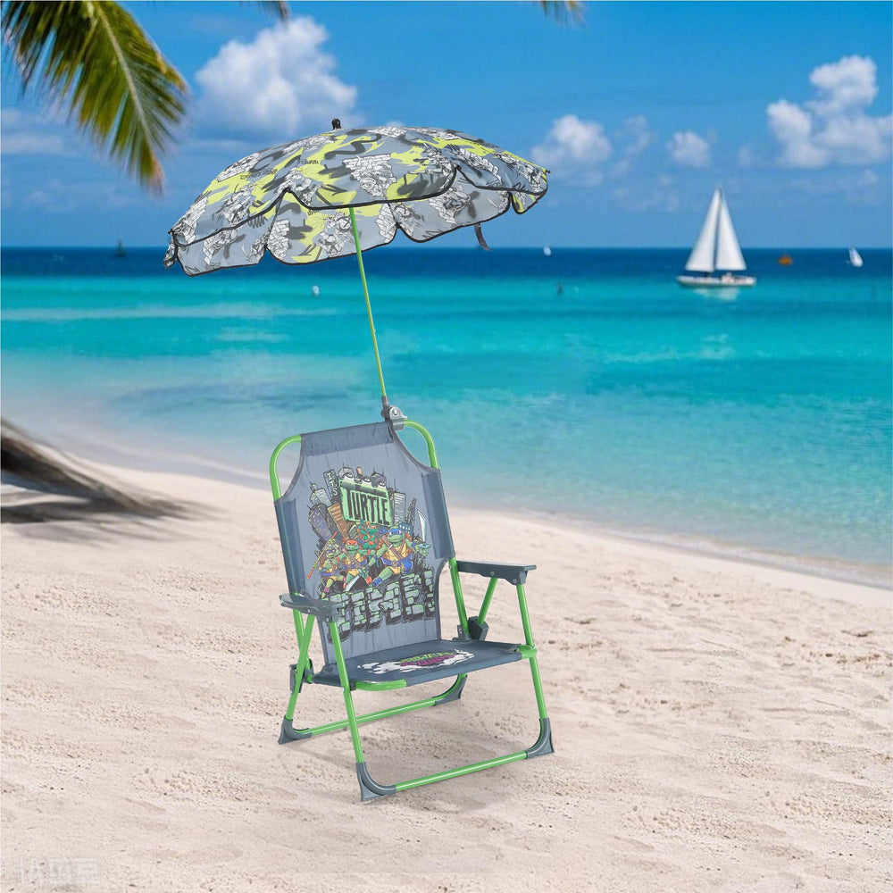 Idea Nuova TMNT chair at beach demonstrating portability and outdoor use
