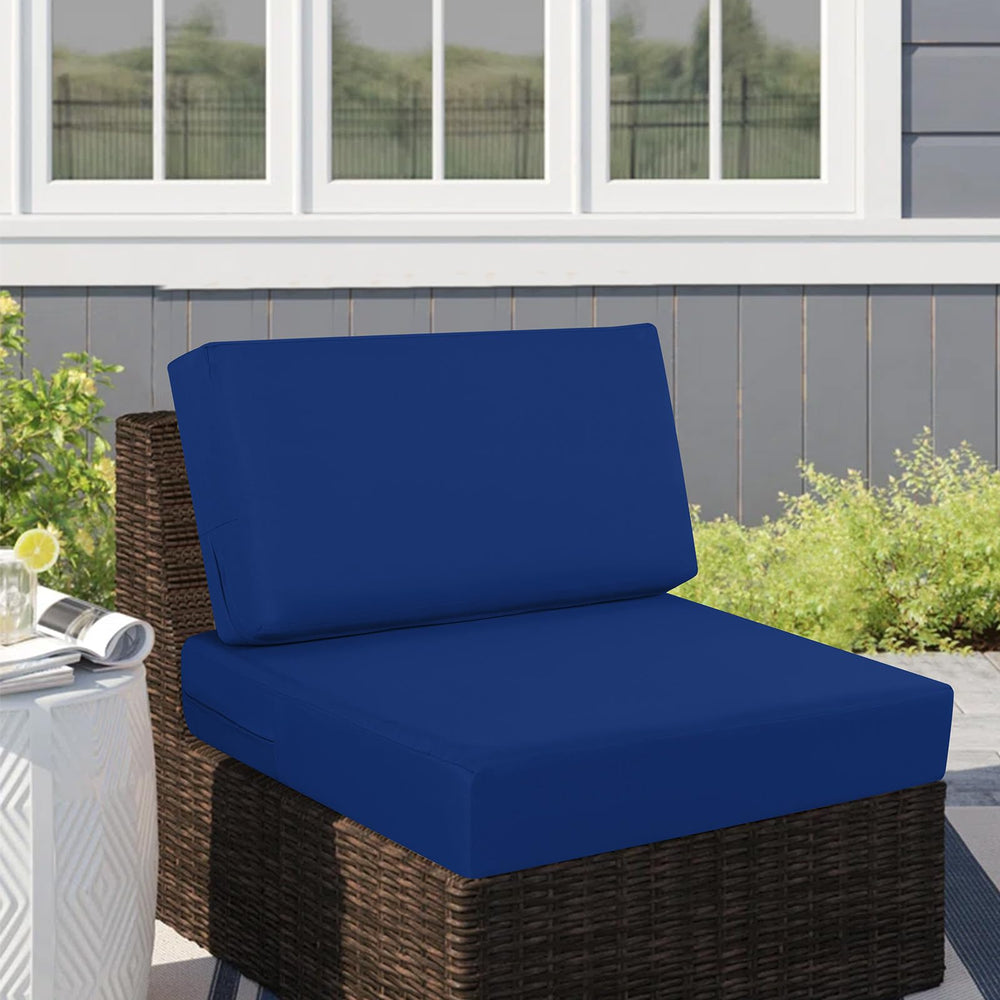 idee-home close-up of waterproof 300GSM polyester cover repelling water