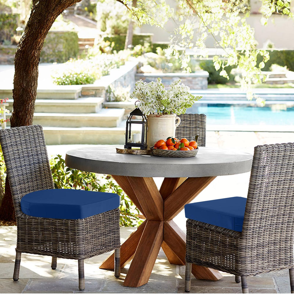 idee-home cuatro cojines dispuestos para combinar en terraza