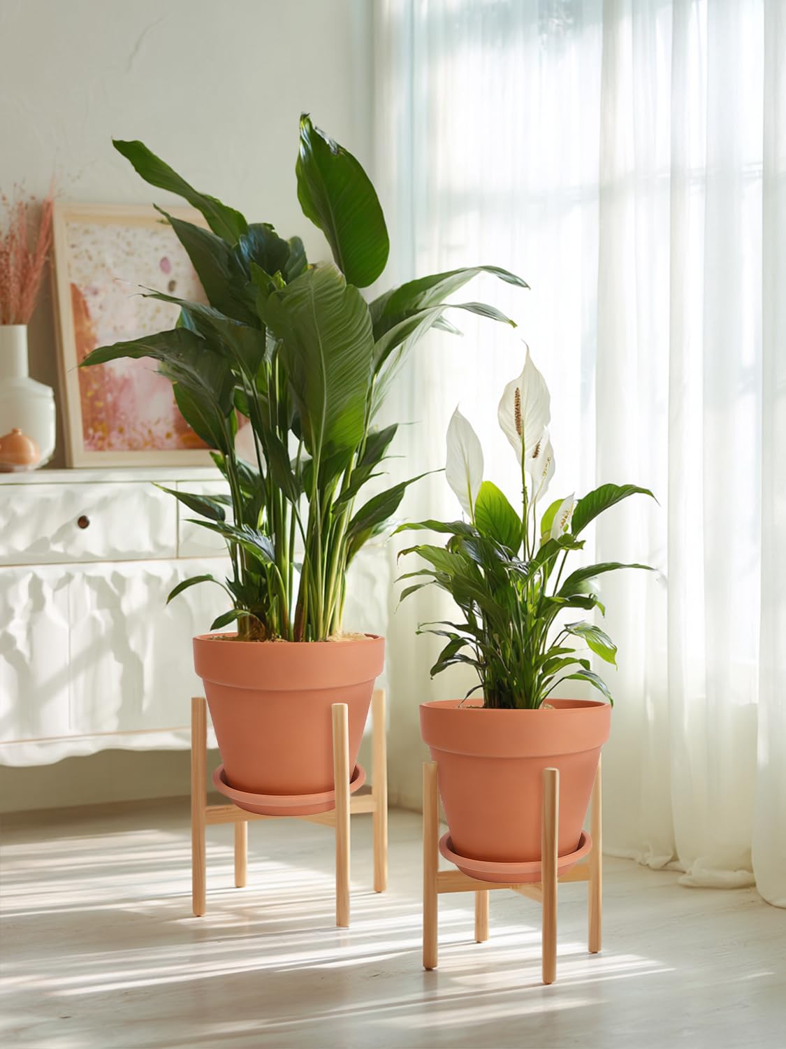 INGOFIN pot beside a chair for scale showing benefit of easy placement in any room
