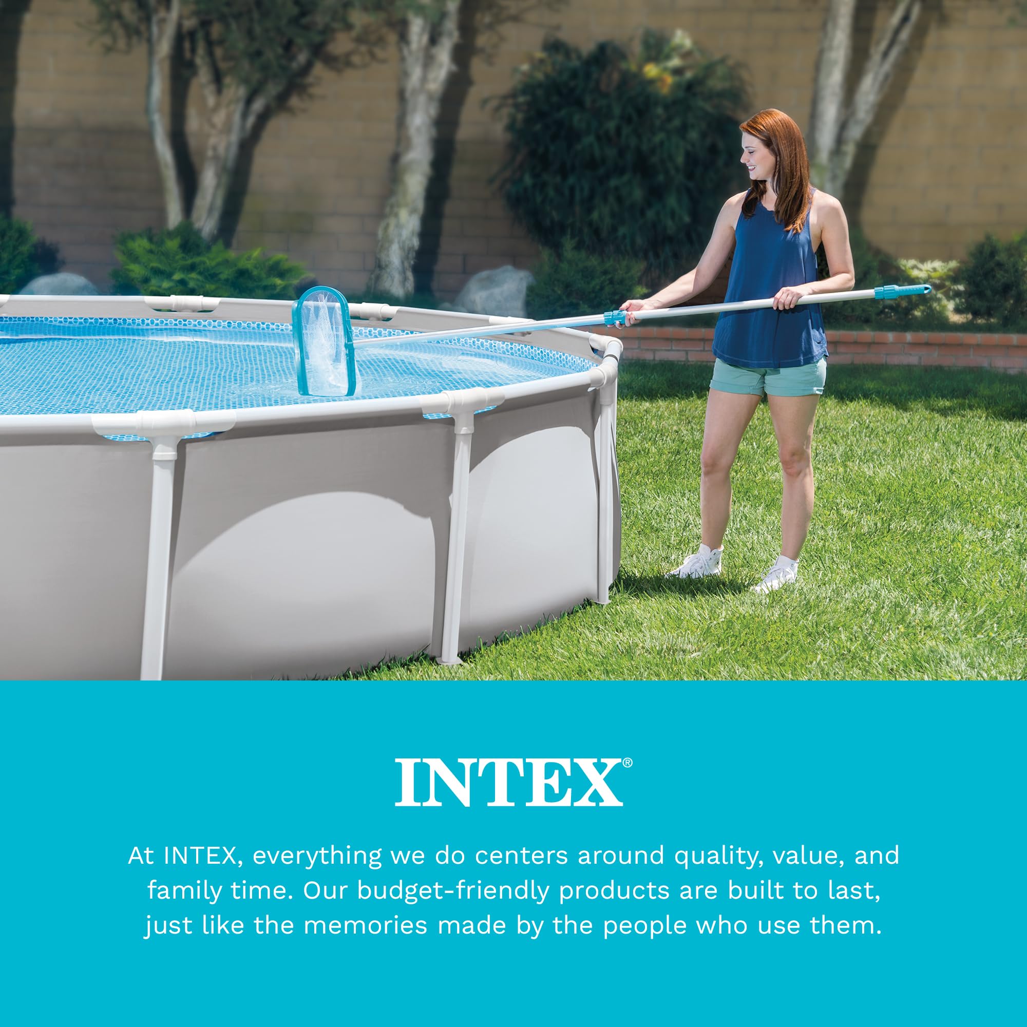 INTEX aspirador scrubbing detalle que remueve suciedad persistente