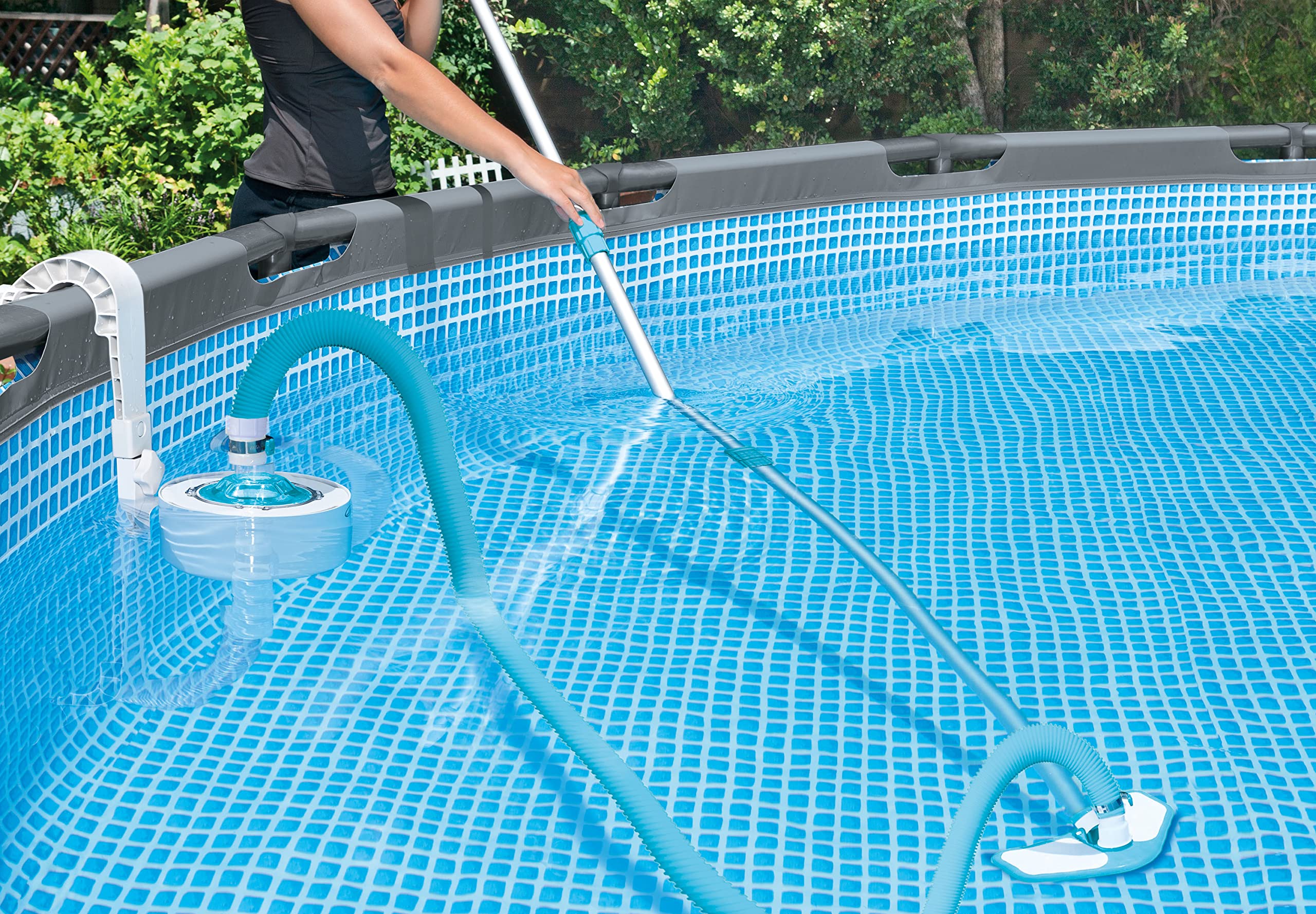 Intex spiral hose rib close-up showing durable texture and kink resistance
