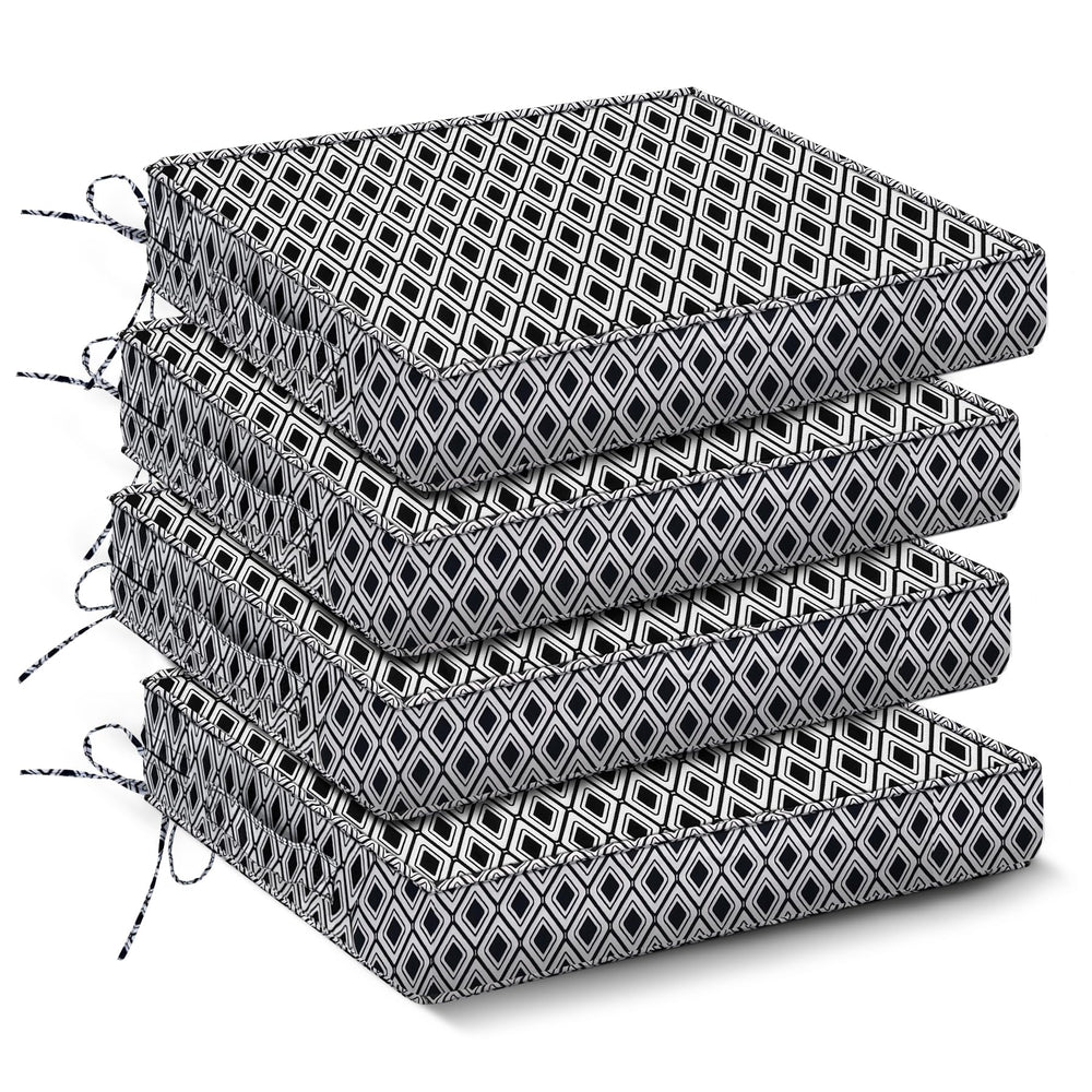 IPYNBAP front view of black geometry cushion showing style and comfort