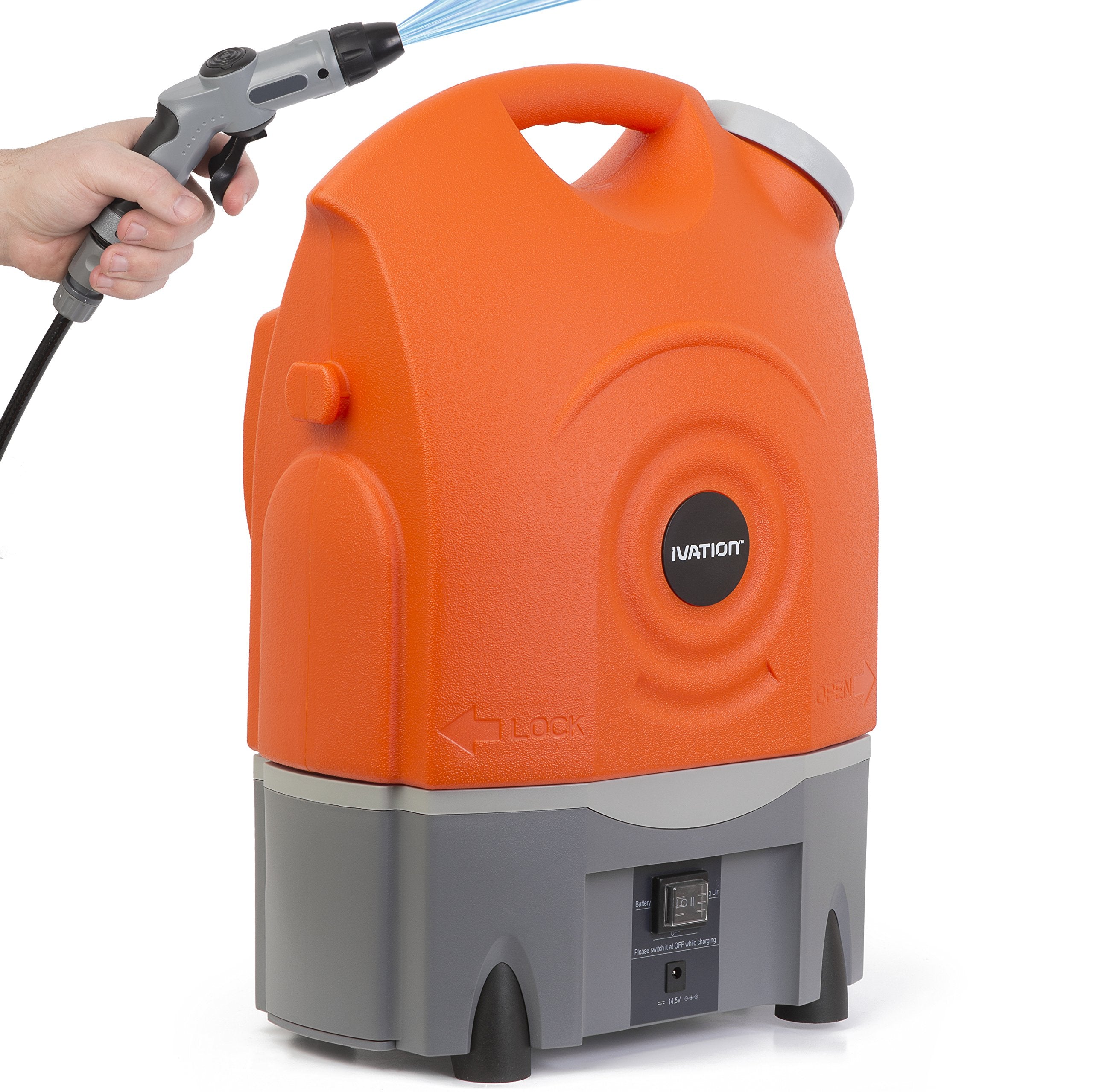 Ivation close-up of removable 4.5-gallon water tank for easy refills