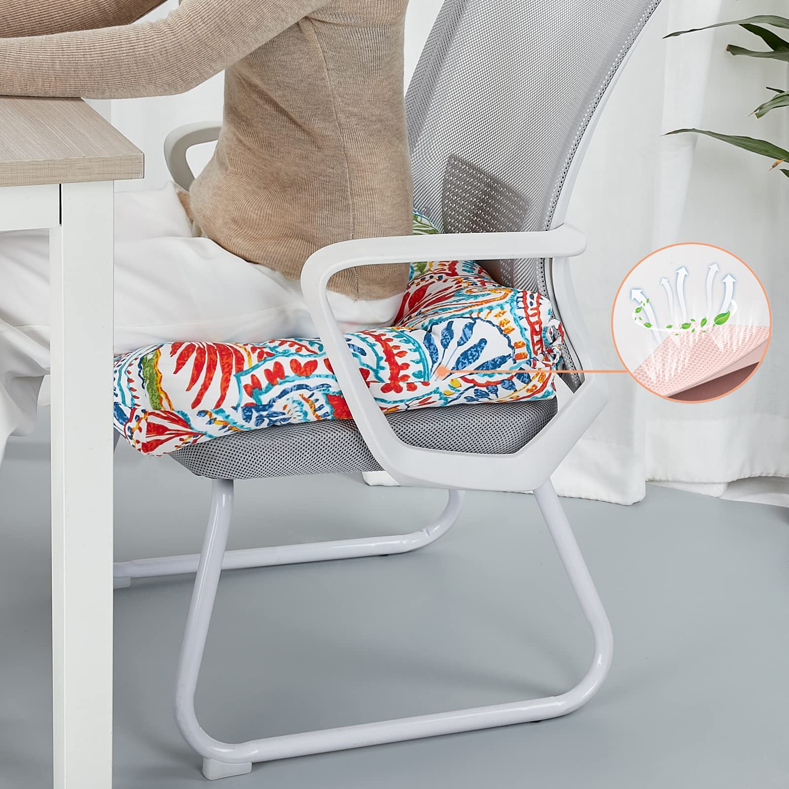 JMGBird vacuum-packed cushions expanding after unboxing to regain loft