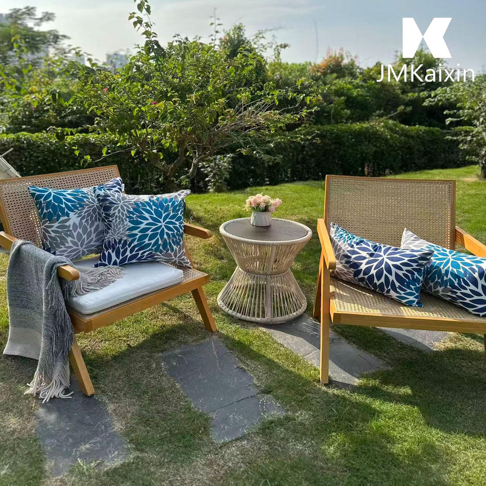 JMKaixin two pillows arranged poolside resisting splashes and sun exposure