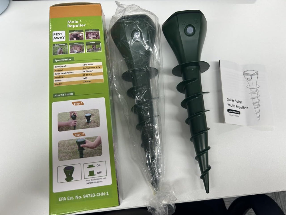 JNKNT front view of solar ultrasonic stake protecting lawn