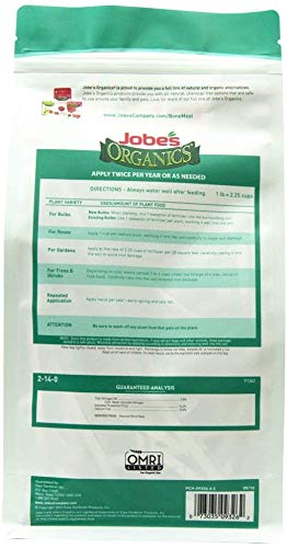 Jobe's Organics close-up of powder texture showing easy-to-mix organic amendment benefit