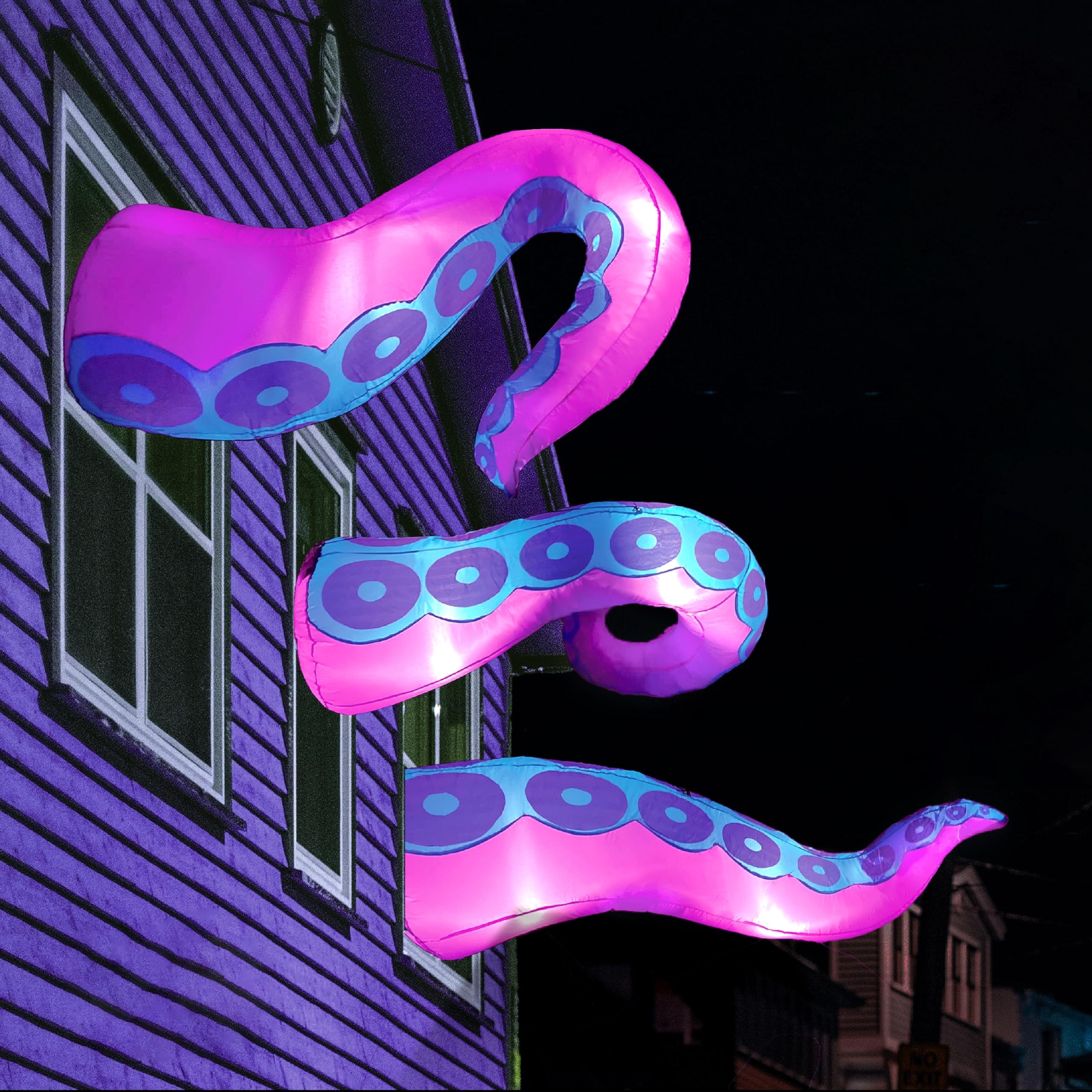 Joiedomi front view of three tentacles creating dramatic yard focal point