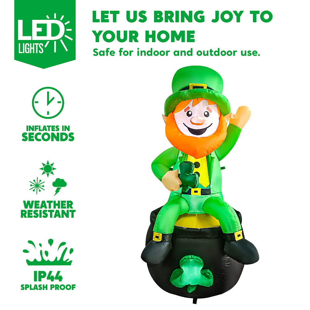Joiedomi leprechaun lit at night with LEDs for evening visibility