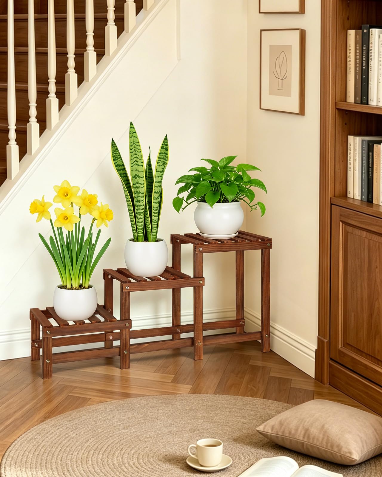 Jotboom showing lightweight assembly and movement to emphasize portability and flexible placement