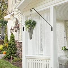 Juegoal mounted with bird feeder in use demonstrating clear viewing advantage