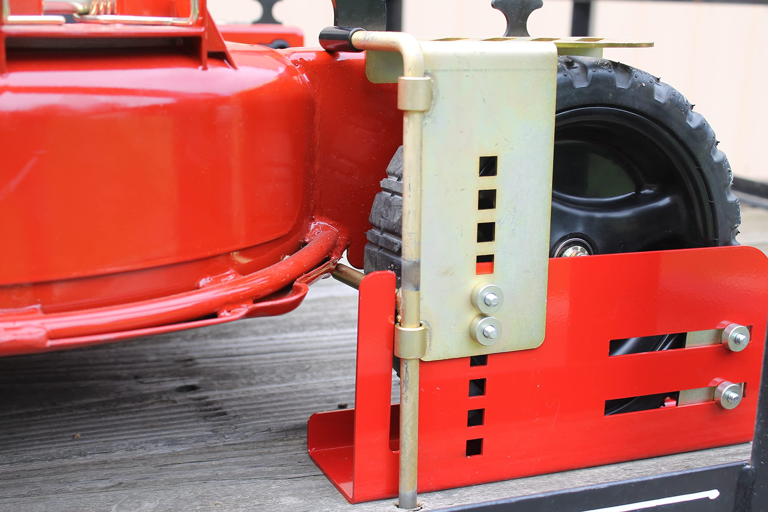 Jungle Jim's detail of wheel inserted into boot providing secure restraint