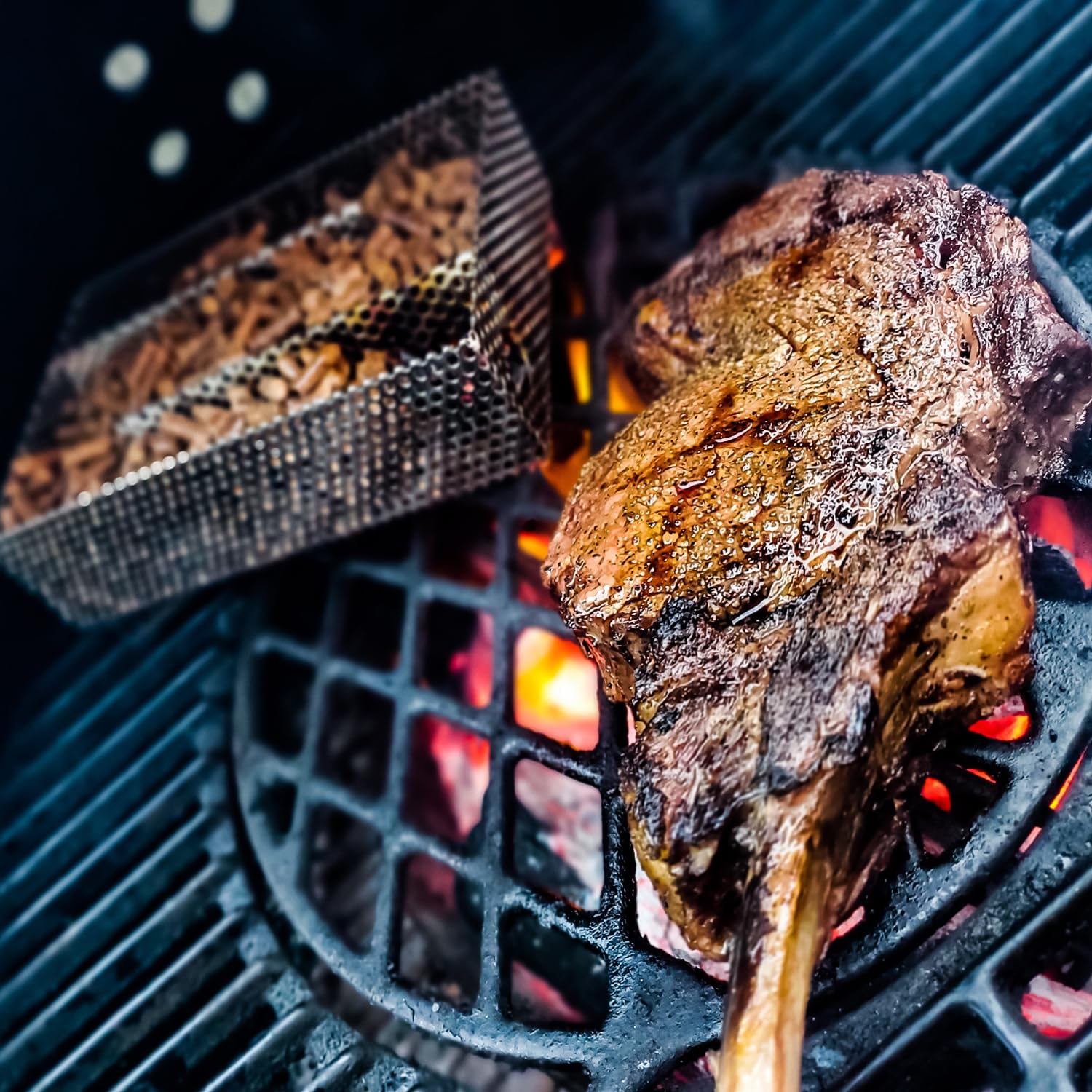 Kaduf tray emitting steady smoke demonstrating even flavor infusion for meats