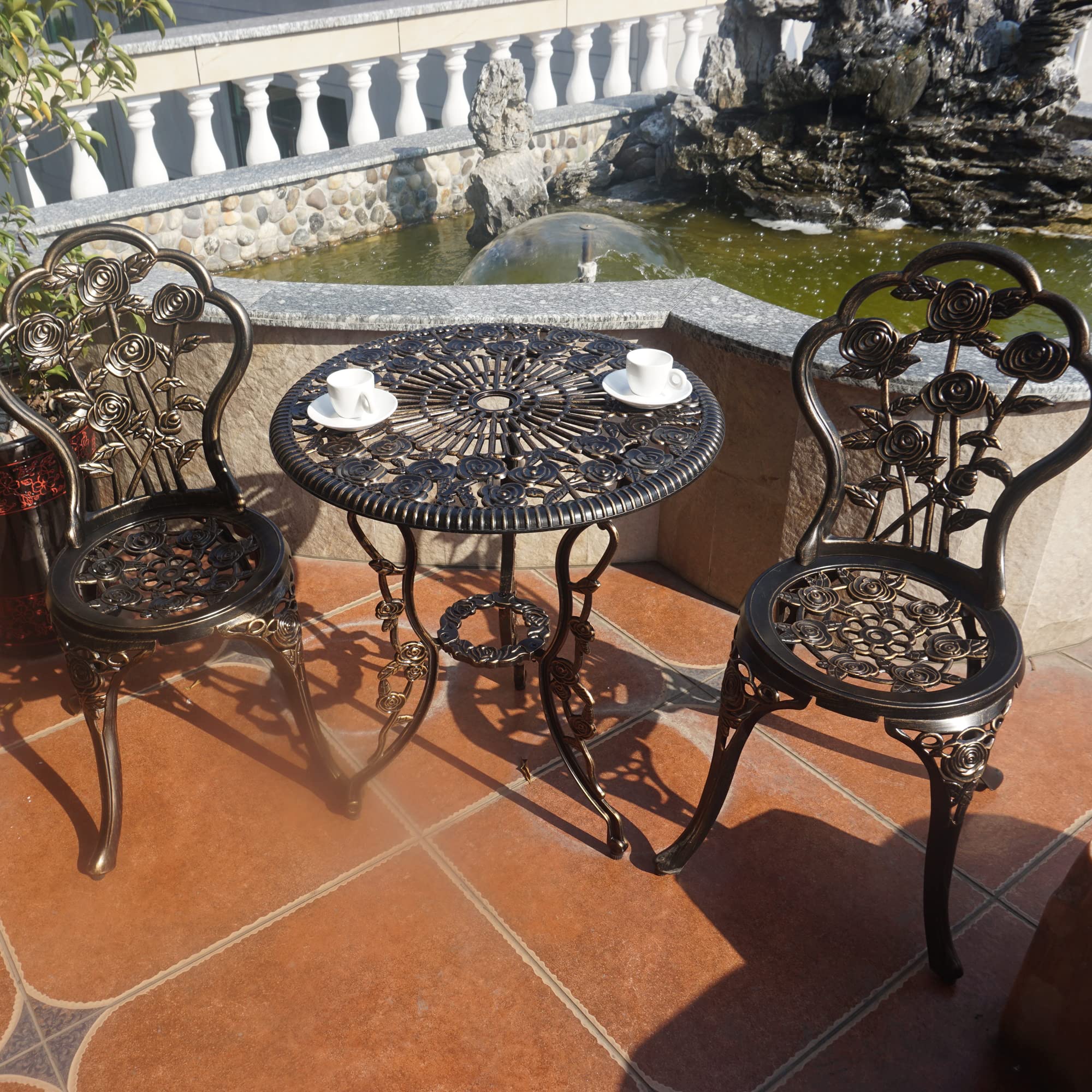 KAILI umbrella hole detail on table demonstrating sun-protection option