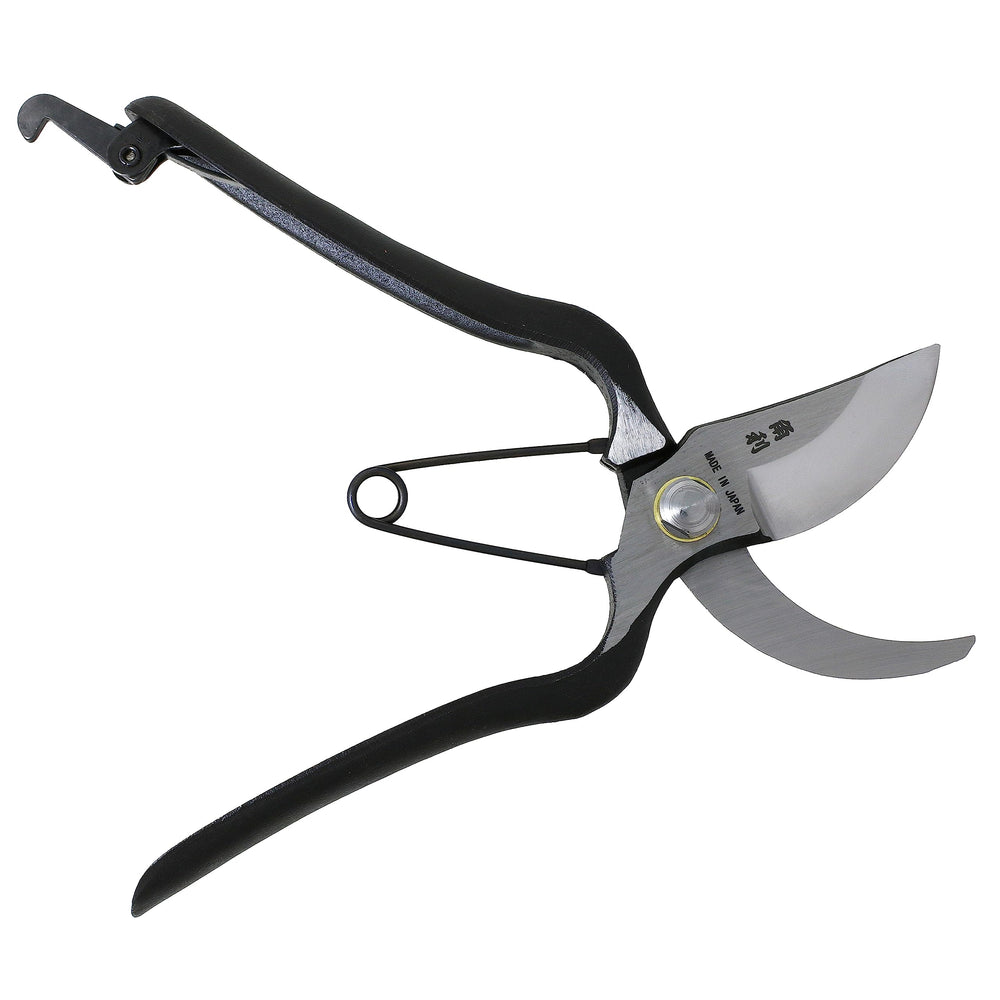 KAKURI leather sheath and handle displayed for safe carry and storage convenience