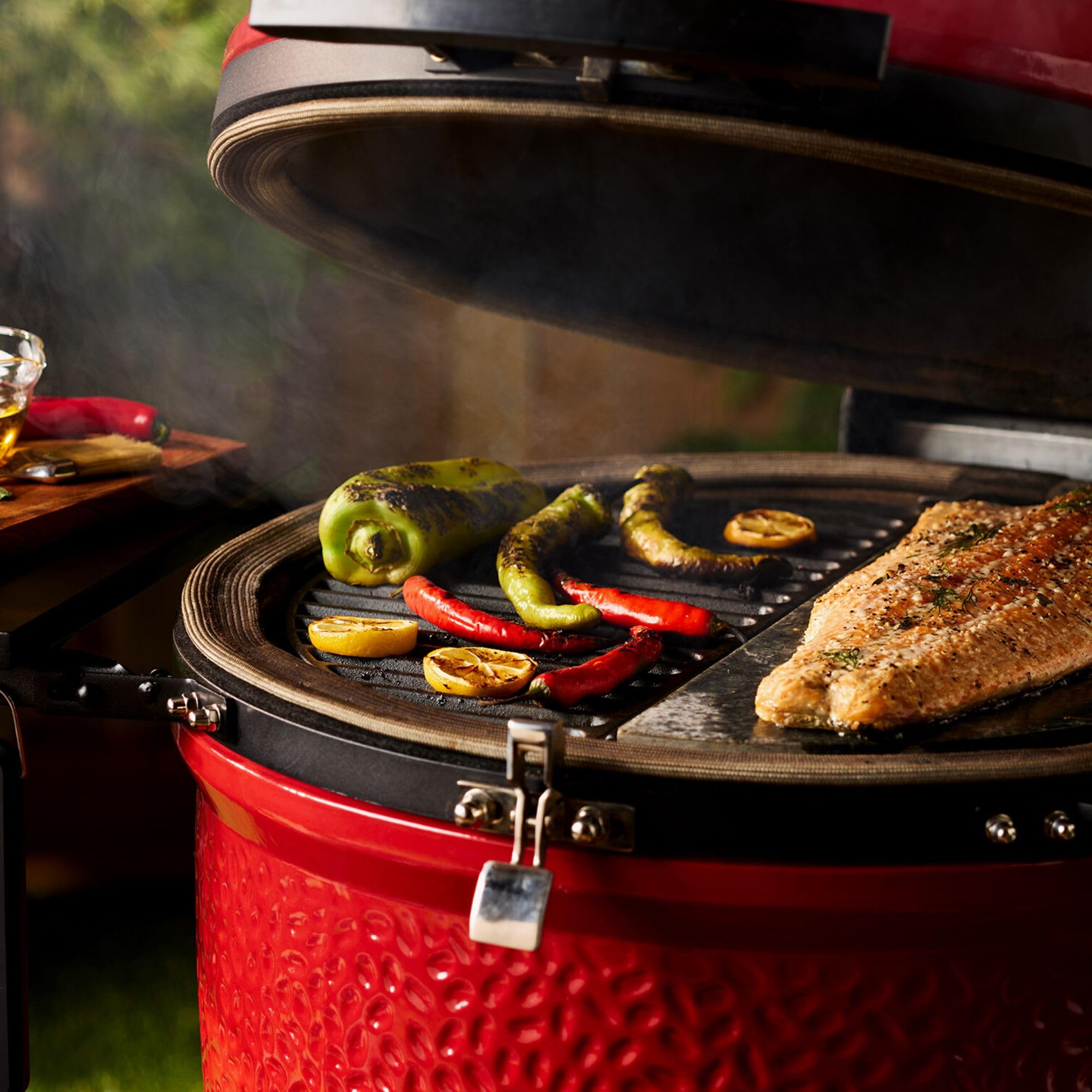 Kamado Joe sear marks on steak cooked on cast iron grate showing enhanced browning