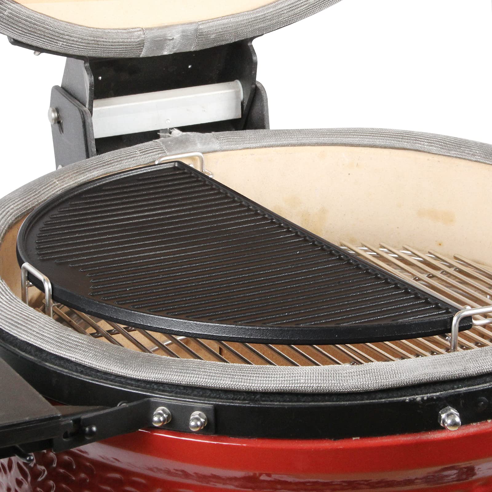 KAMaster griddle used in a multi-level cooking setup offering flexible zones