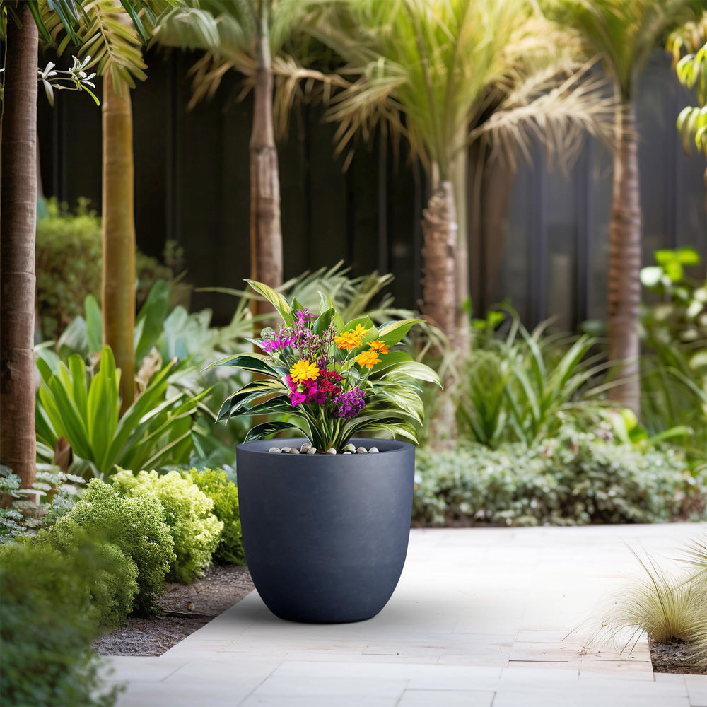 Kante drain plug detail showing water control and indoor-outdoor versatility
