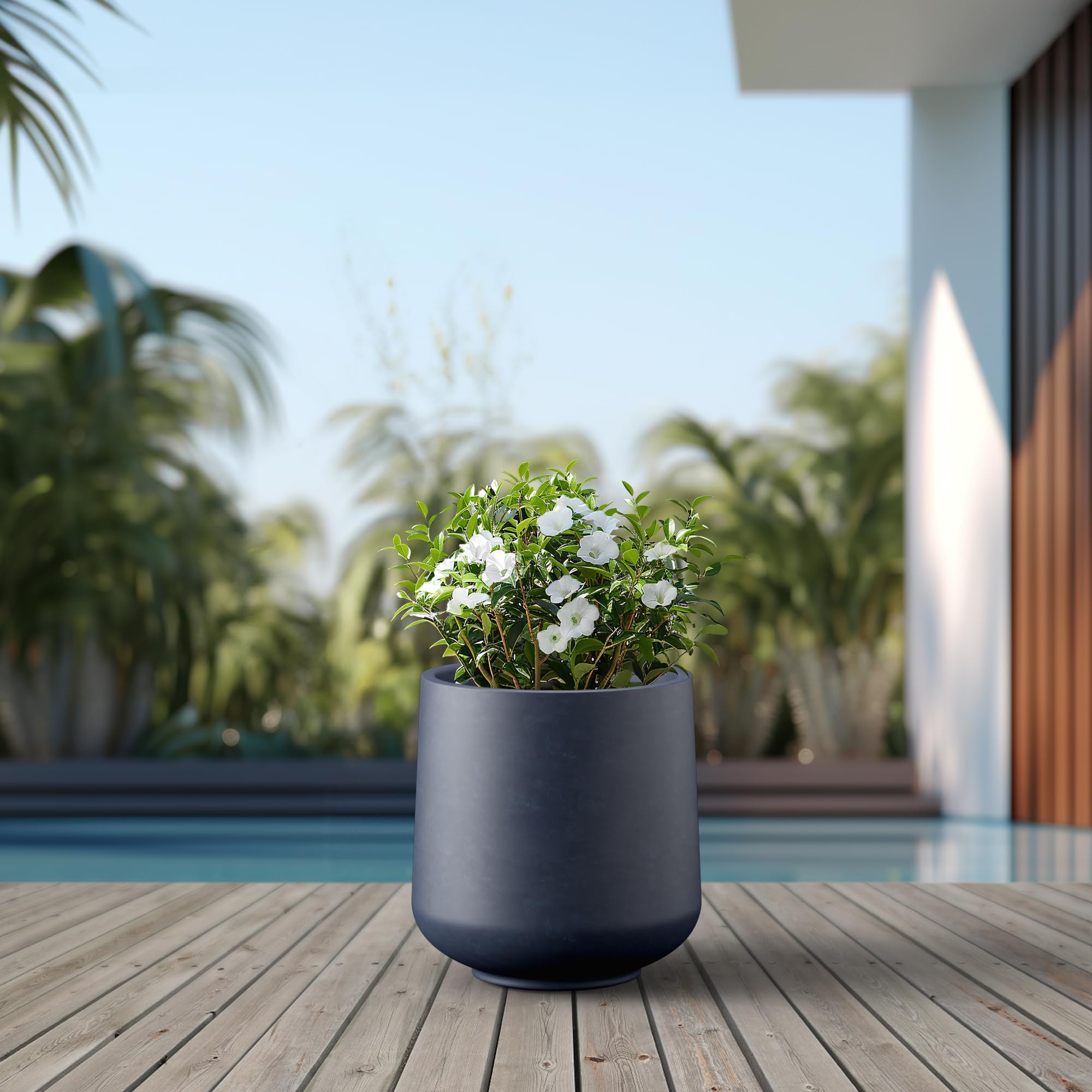 Kante planter drainage plug detail showing indoor-outdoor water control benefit