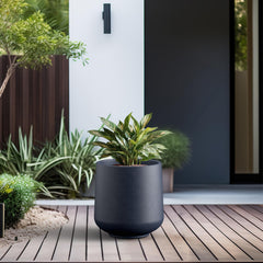 Kante planter top view filled with plants illustrating generous planting space