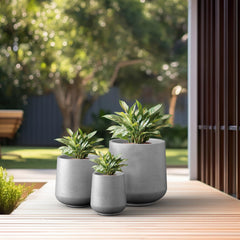 Kante drain plug and bottom detail for flexible indoor-outdoor use
